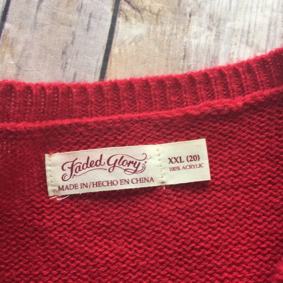 Red & white cozy holiday layering sweater - Picture 5 of 8